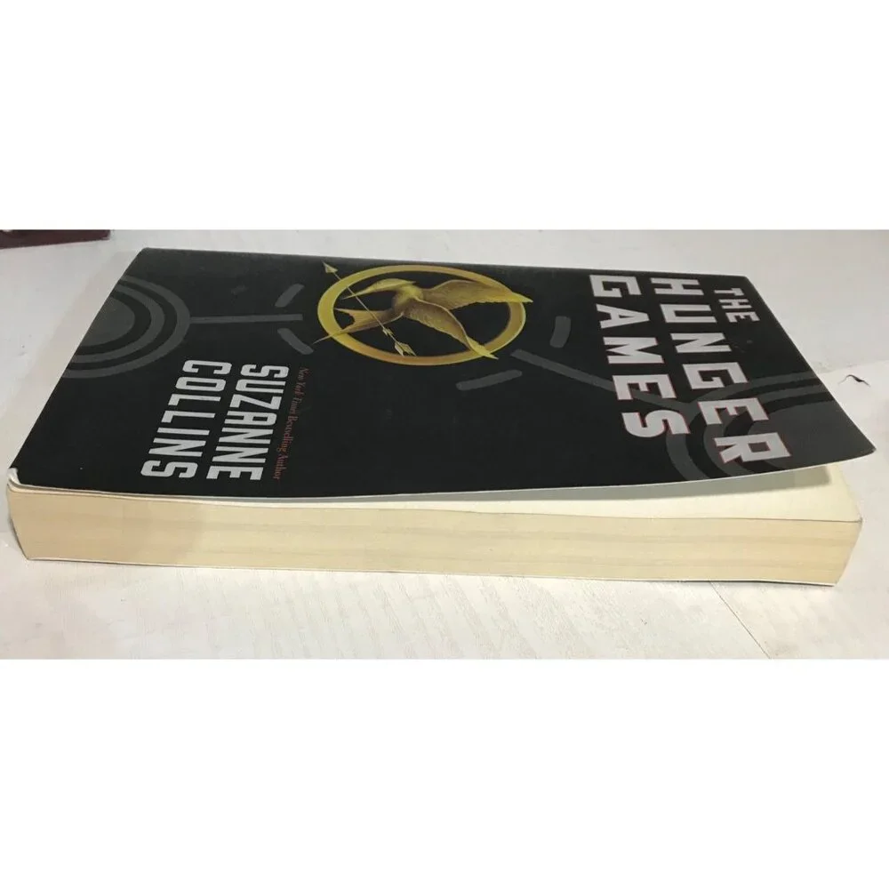 The Hunger Games By Suzanne Collins Scholastic 1st Edition - Picture 6 of 7